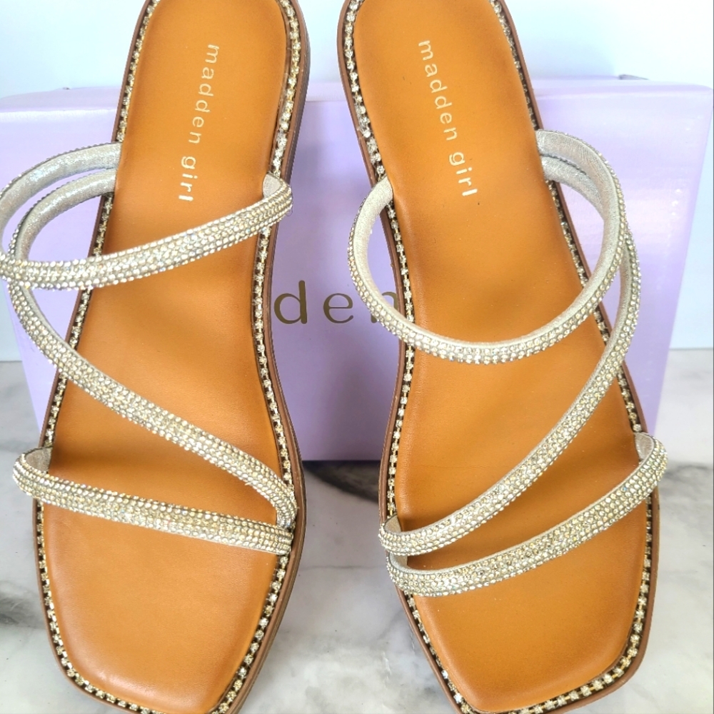 Steve Madden Women’s Strappy Starie Rhinestone Slide Sandals Size 8.5 Worn Once